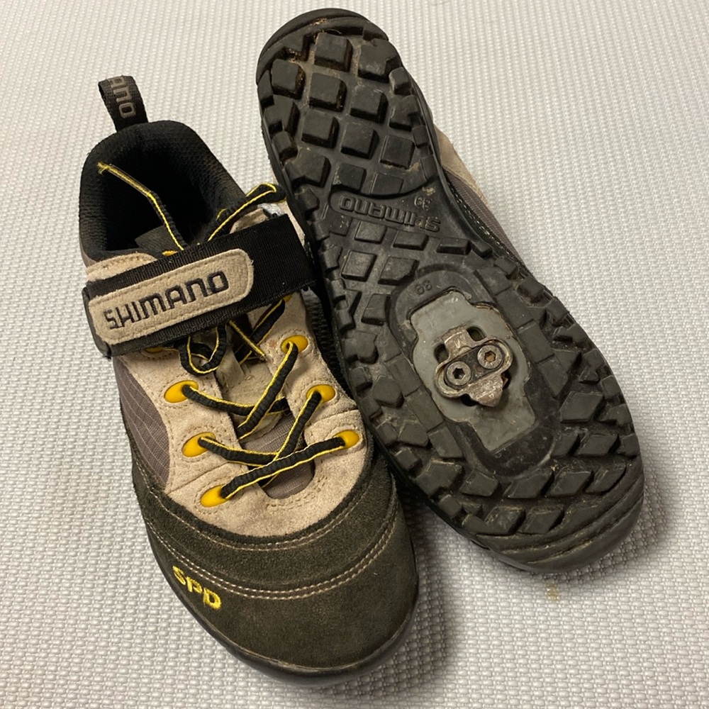 Shimano cycling shoes size EU 39 US 7.5 women’s